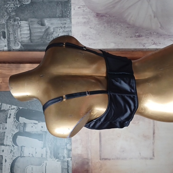 Sexy corset top - Picture 2 of 11